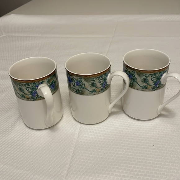 Chambord Cappuccino Mug by Christopher Stuart. Set of 3. - Picture 2 of 5